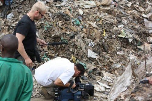 Kenia, ARTE-Reportage über die Auswirkungen des Finanzcrashs – Straßenkinder, Zwangsprostitution, die größte Müllhalde Afrikas.